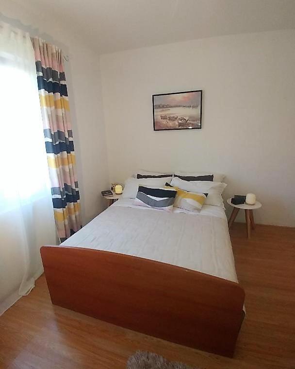 Apartments Pipi Pakoštane Eksteriør bilde
