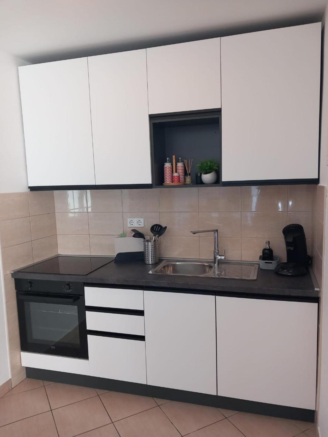Apartments Pipi Pakoštane Eksteriør bilde