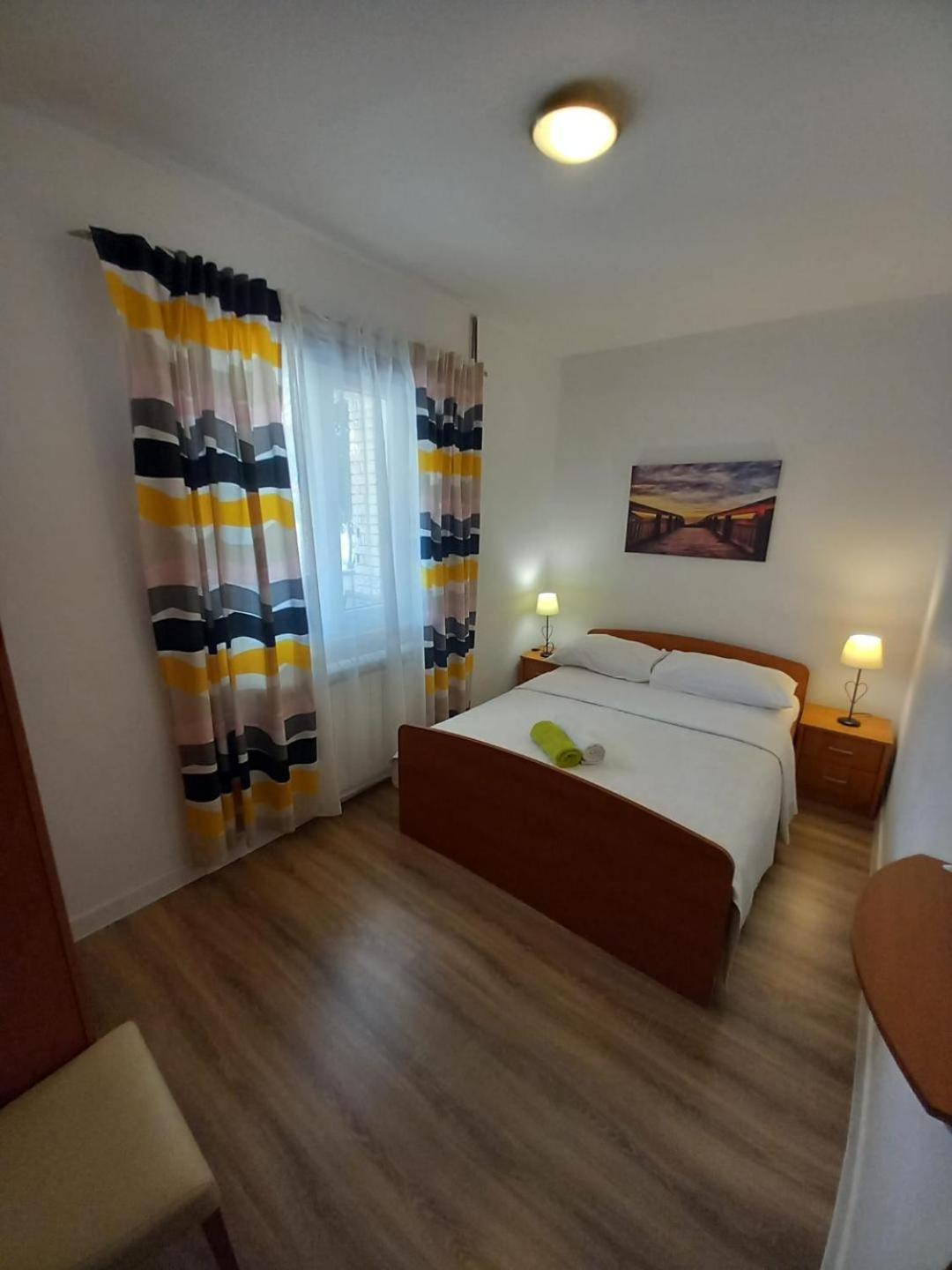 Apartments Pipi Pakoštane Eksteriør bilde
