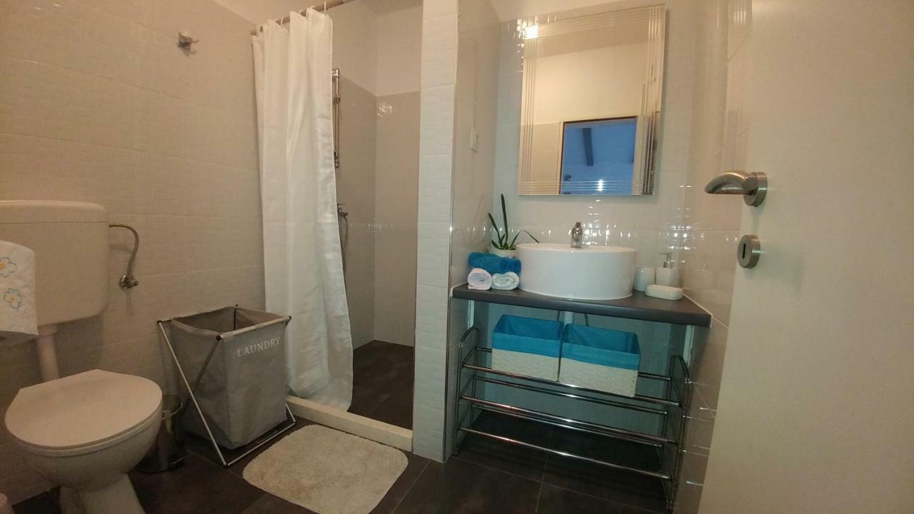 Apartments Pipi Pakoštane Eksteriør bilde